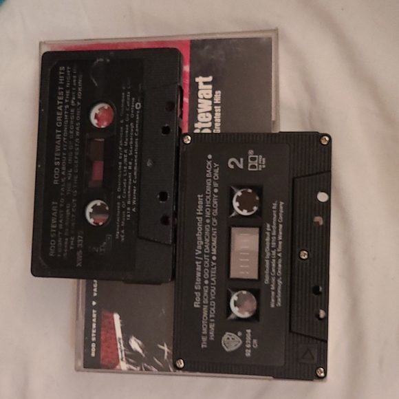 Two cassette 1/Rod Stewart-Vagabond heart and 2/ Rod Stewart-Greatest Hits - Picture 3 of 3